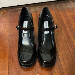 Steve Madden Glossy Black Mary Jane Shoes